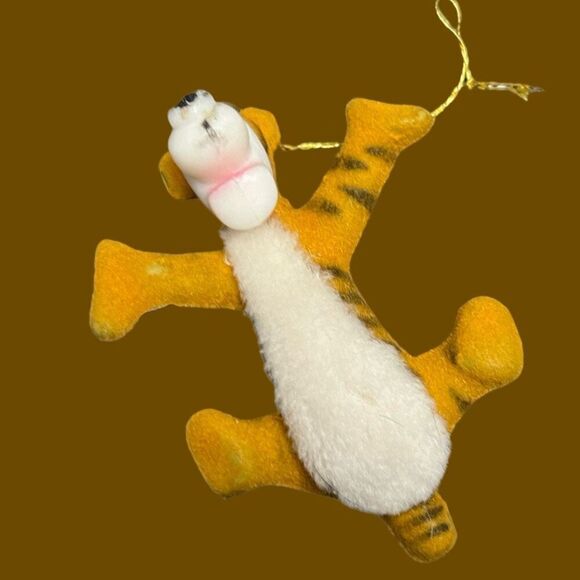 2 Vintage Felt Winnie the Pooh Figures Doll Felt Pooh & Tigger B14 - Picture 6 of 7